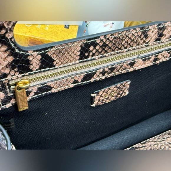 🆕 OROTON 🧿 NWOT Stella Texture Large Clutch, Sand Texture - Picture 12 of 16